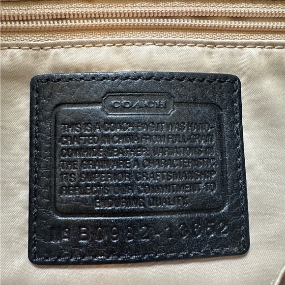 Vintage Coach Shoulder Bag AMAZING condition - Picture 3 of 7